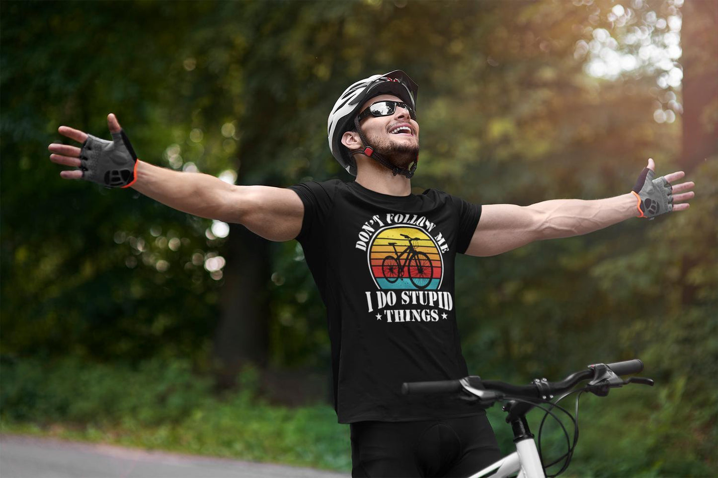 Cykel T-shirt med Do not follow me - I do stupid things